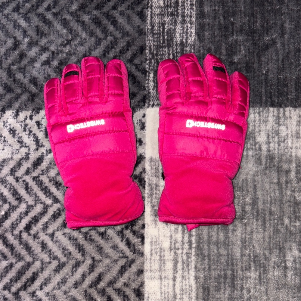 Swiss Tech Kids Vibrant Pink Insulated Mittens